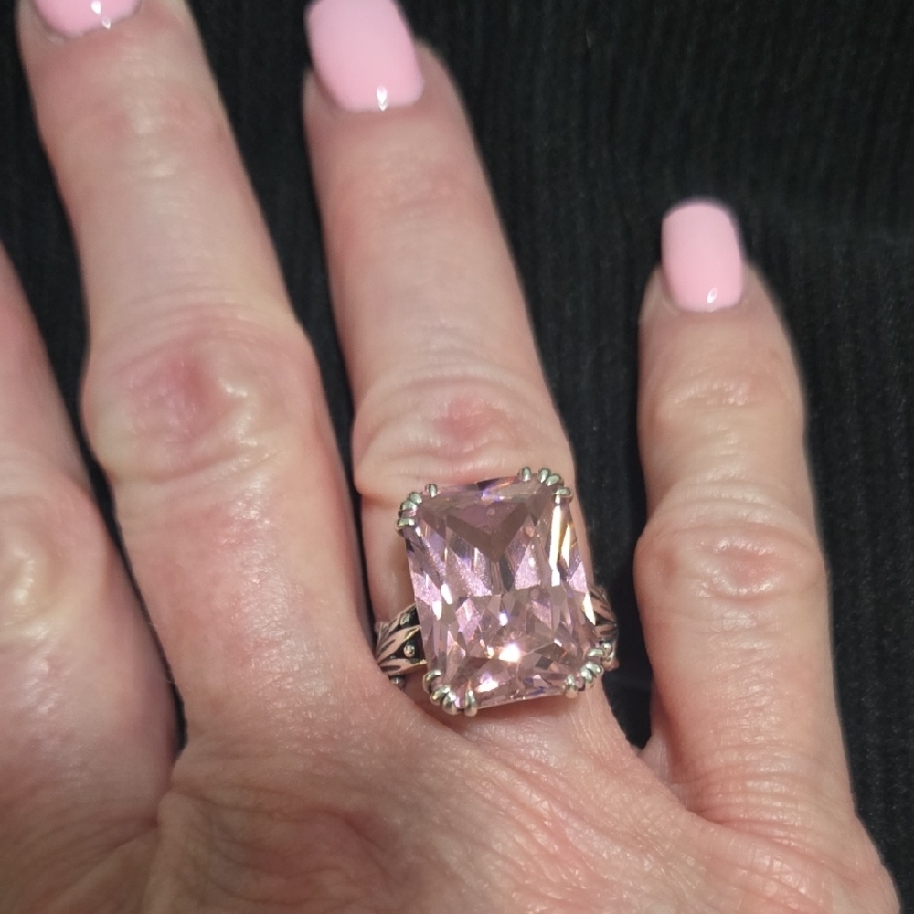 Beautiful Rare Estate Gorgeous  Pink Sapphire 925 Sterling Silver Stamped  925